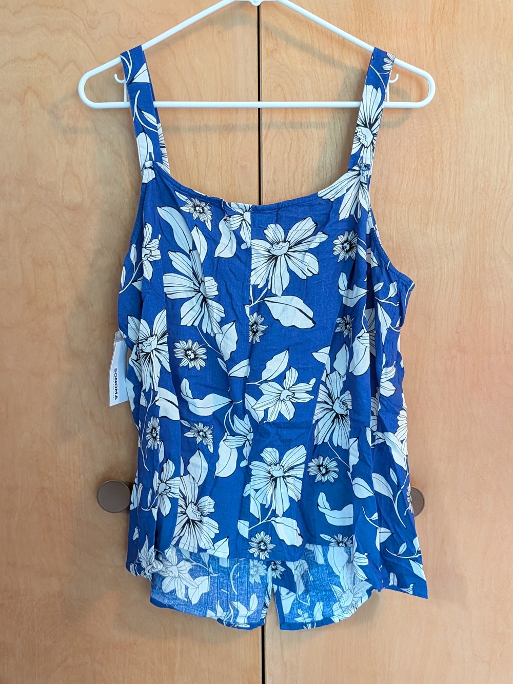 Sonoma Blue Floral Scoop Neck Camisole W/Button Front